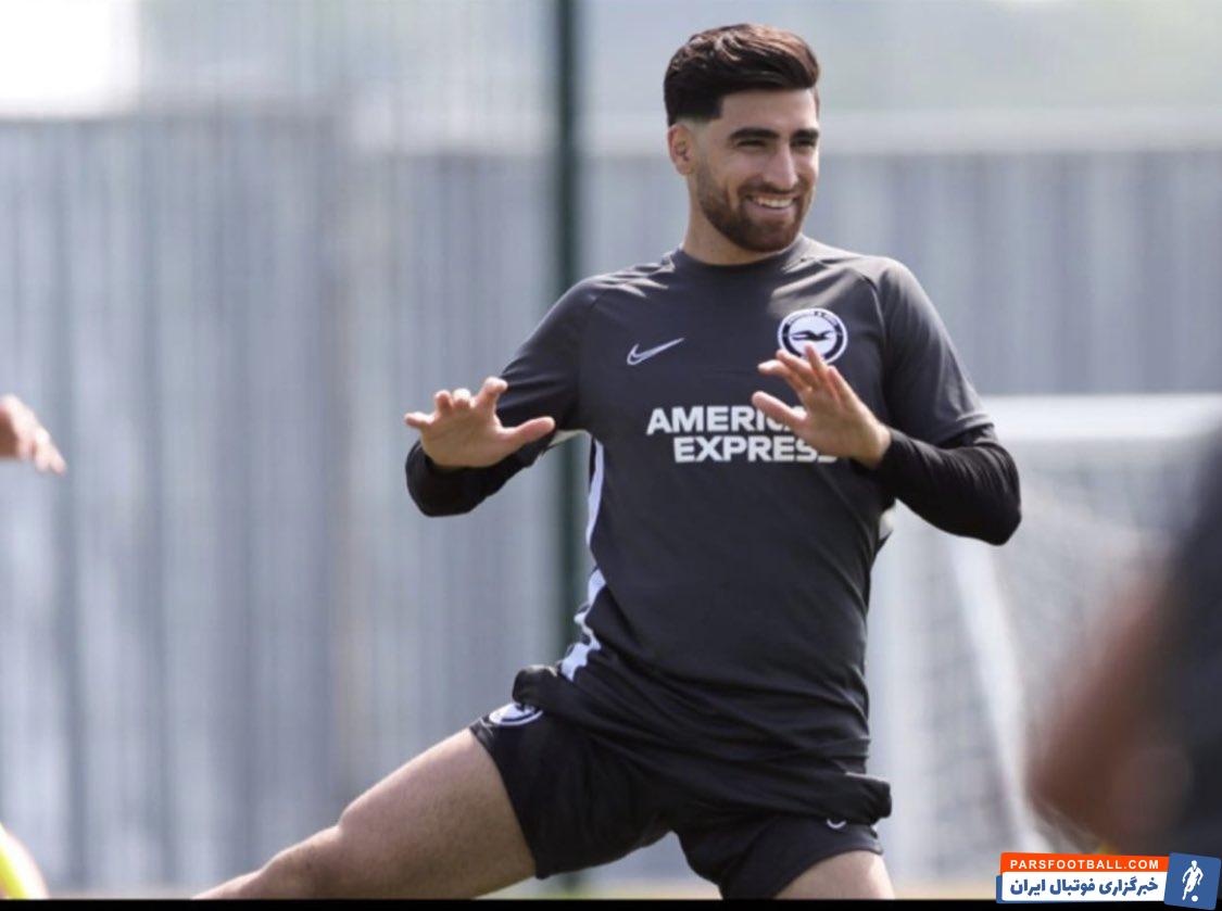 علیرضا جهانبخش ، بار ها از مهدی مهدوی کیا به عنوان الگوی فوتبالی خودش نام برده است . این دو در این اواخر در یک کلیپ برای آهنگ جدید رضا بهرام هم با هم شرکت کردند.