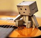 دلیل علاقه به آهنگ های غمگین چیست؟