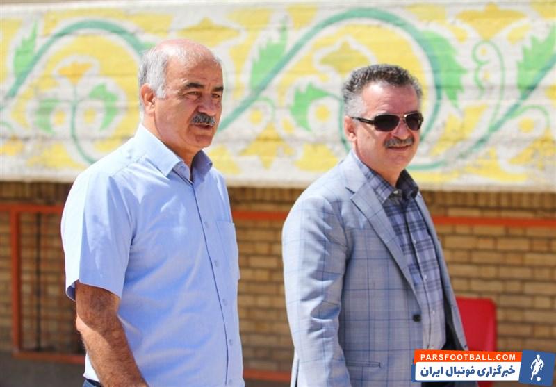 زنوزی ؛ تراکتور