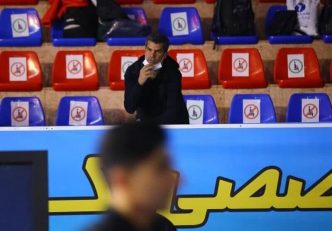 هادی ساعی ، مدیرفنی تیم ملی تکواندو درباره درگیری اش با دبیر سازمان لیگ گفت : بیش از ده بار به او گفتم که نام من را در بلندگو ورزشگاه نگوید اما او این کار را کرد و من از کوره در رفتم.