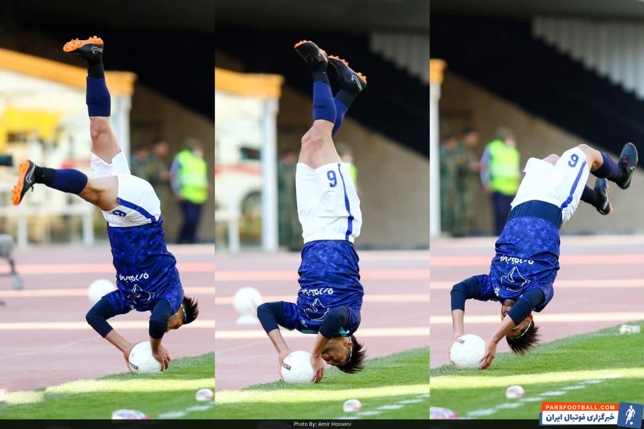 نادر محمدی به پدیده جدید فوتبال ایران تبدیل شده است؛ بازیکنی که با پرتابهای اعجاب انگیز خود فوتبال ایران را تحت شعاع قرار داده است.