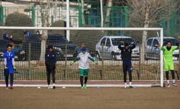 سید حسین حسینی در تمرین استقلال