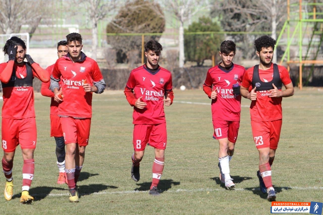 نساجی در اولین بازی با هدایت نساجی با یک گل در برابر شهر خودرو شکست خورد اما مجید جلالی از نمایش تیمش در این بازی به خصوص در نیمه دوم ....