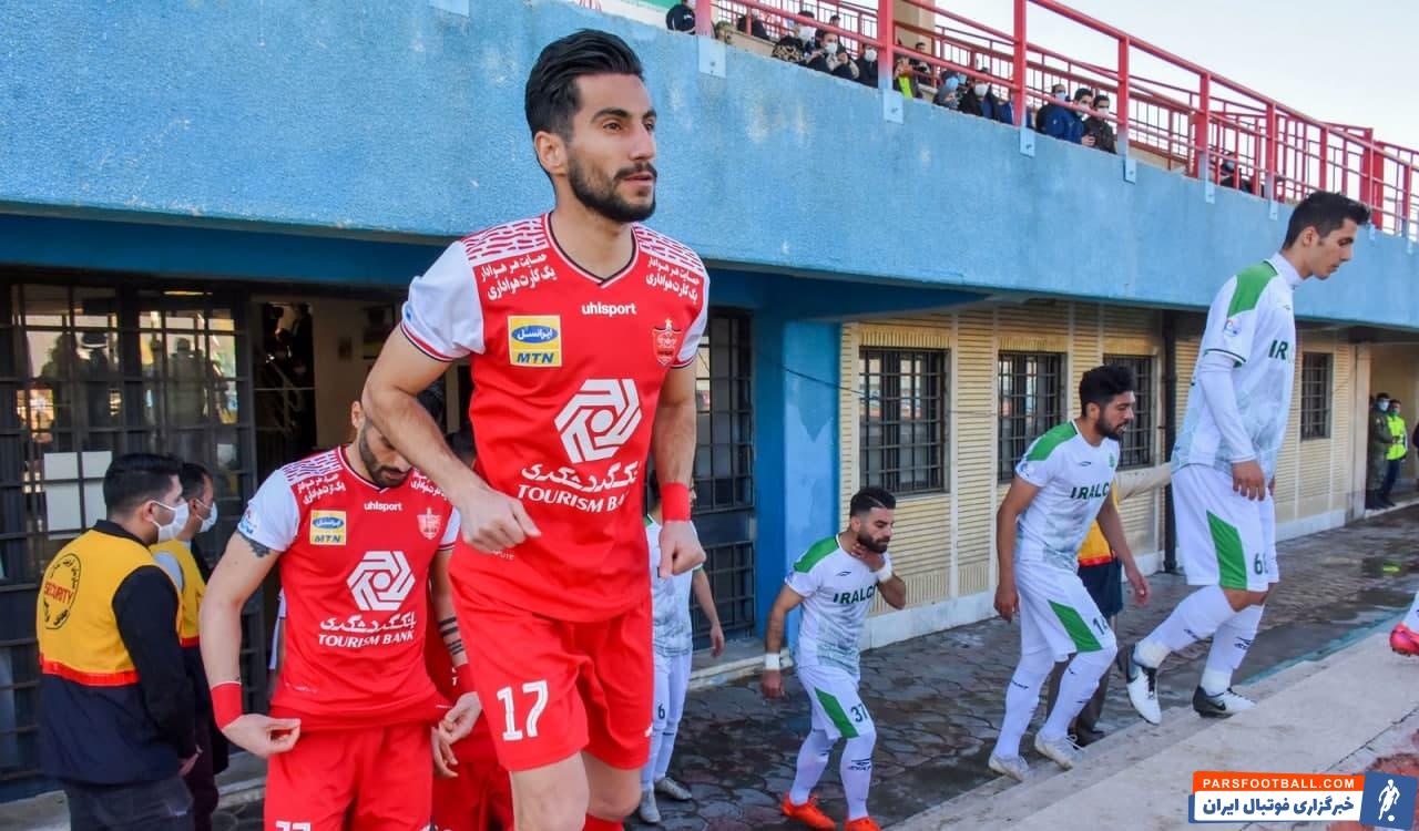 مهدی شیری برای اولین بار بعد از مدت ها حداقل تعدادی از خبرنگاران و نویسندگان مطبوعاتی را پشت سر خود دید.