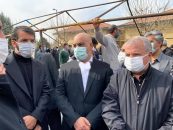 همچنین علی پروین سرمربی سابق پرسپولیس خود را به بهشت زهرا (س) رسانده تا در مراسم خاکسپاری پیکر مهرداد میناوند حضور داشته باشد.