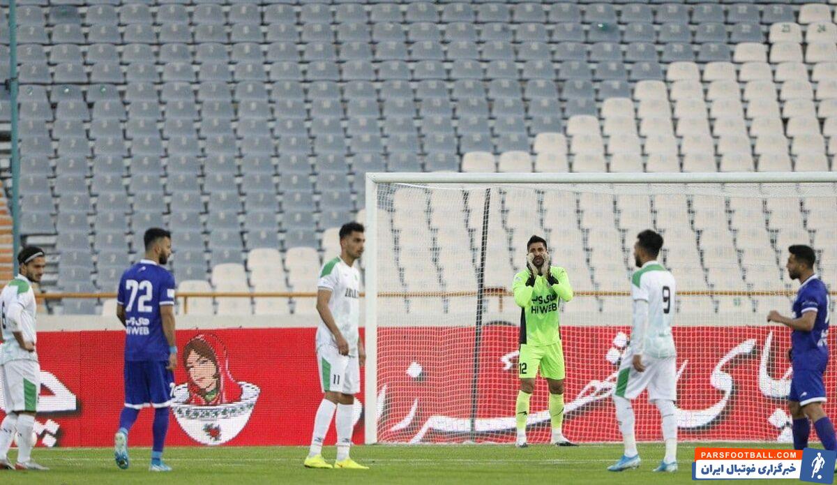 رشید مظاهری سنگربان آبیپوشان که اینروزها با درخشش خیرهکنندهاش دل هر استقلالی را قرص کرده، یکتنه برابر خط آتش حریف ایستاد و کلینشیت کرد.