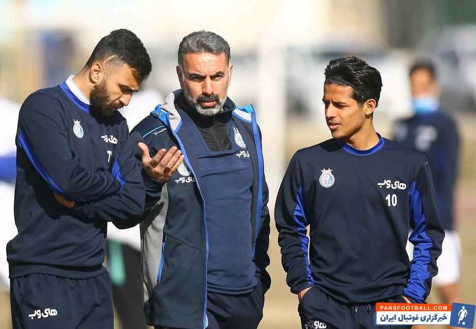 تشریح برنامه محمود فکری به دو مهاجم استقلال مهدی قایدی و ارسلان مطهری