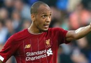 فابینیو تنها گزینه بزرگسالان باشگاه لیورپول که می توانست در خط دفاعی برای سرخپوشان بازی کند ، برای دو هفته مصدوم شد و حالا کلوپ بازیکن بزرگسالی برای دفاع وسط ندارد.