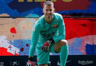 آرسنال مشتری نتو دروازه بان برزیلی بارسلونا