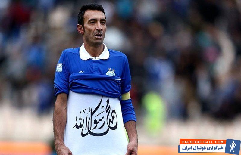 رضا عنایتی ، آقای گل ادوار لیگ برتر گفت : بدون اغراق سطح مهاجمان استقلال نسبت به ایران بالاتر است و آن ها در هر بازی می توانند گل بزنند.