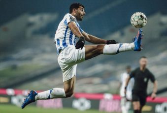 تیم پورتو دیشب در مرحله یک چهارم نهایی جام حذفی پرتغال با نتیجه دو بر صفر ژیل ویسنته را شکست داد . مهدی طارمی گل دوم تیمش را با یک چیپ عالی به ثمر رساند.