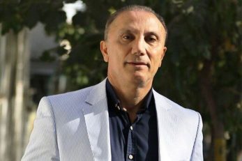 حمید درخشان درباره عملکرد پرسپولیس تا اینجای فصل گفت : یک مقدار از اشکالات تیم بر طرف نشده است ، کادرفنی تمرکزش را روی تیم بگذارد.