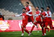 پرسپولیس امروز به تیم آلومینیوم اراک باخت تا طلسم نبردن پرسپولیس در بازی های خارج از خانه حفظ شود . آخرین برد پرسپولیس در خارج از خانه به بازی فصل قبل این تیم مقابل نفت مسجد سلیمان بر می گردد.
