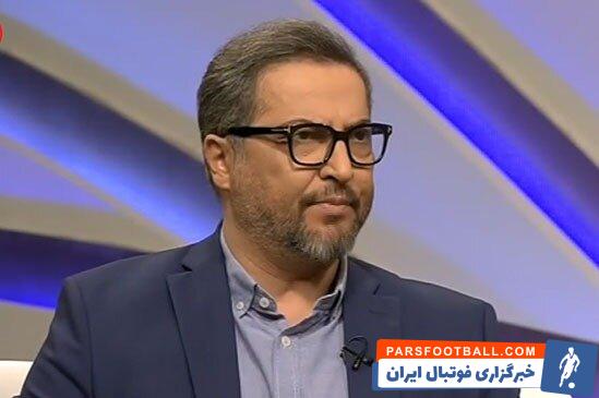 مهرداد میناوند ، پیشکسوت پرسپولیس و تیم ملی در چند سال اخیر ، چندین آهنگ را خوانده است . معروف ترین آهنگ میناوند دو آهنگی بود که برای پرسپولیس خوانده است.