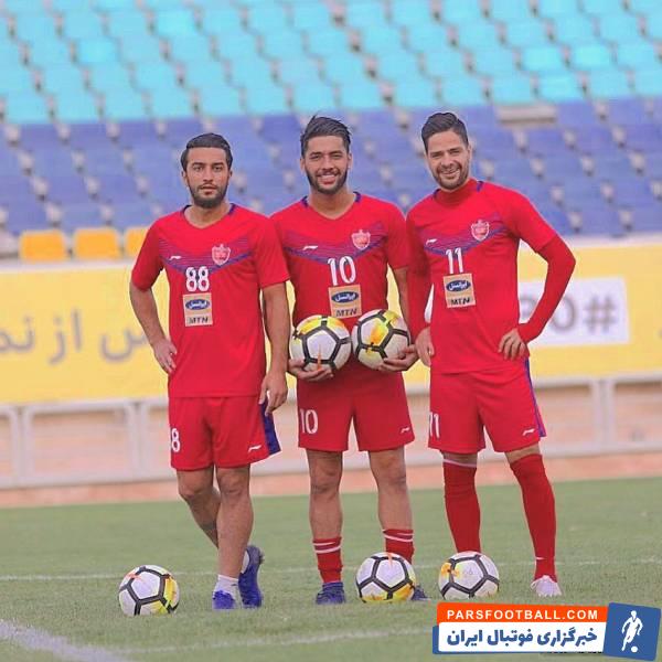 مهدی شریفی ، مهاجم پیشین تیم های پرسپولیس و سپاهان و کنونی تیم پیکان که در این فصل به این تیم پیوسته بود با حضور در باشگاه پیکان قراردادش را با این تیم فسخ کرد .