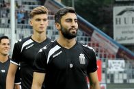 باشگاه شارلروا بلژیک ، لیست خود برای بازی با اوستنده را اعلام کرد که در این لیست نام کاوه رضایی پس از مدت ها و رهایی از بند مصدومیت به چشم می خورد.