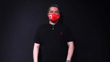 مهرداد میناوند