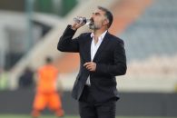 محمدحسین میثاقی با انتقاد از حرکت محمود فکری در نشست خبری گفت : محمود فکری به جای تمرکز روی اتاق فکر خیالی ، روی اتاق فکر کادرفنی اش کار کند.