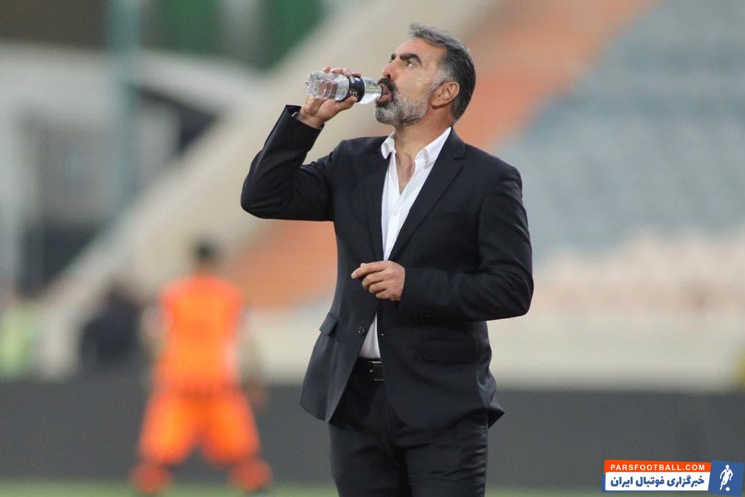 یک کانال تلگرامی خبری مدعی شده که هیئت مدیره باشگاه استقلال به محمود فکری پیشنهاد داده که پنج میلیارد و دویست میلیون بگیرد و استعفا دهد که او قبول نمی کند.