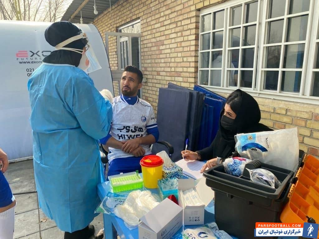 گفتنی است؛ تنها عضو مبتلا به کرونا در تیم استقلال حنیف عمرانزاده مربی این تیم است که در تمرین دیروز غایب بود و به قرنطینه خانگی رفته است.