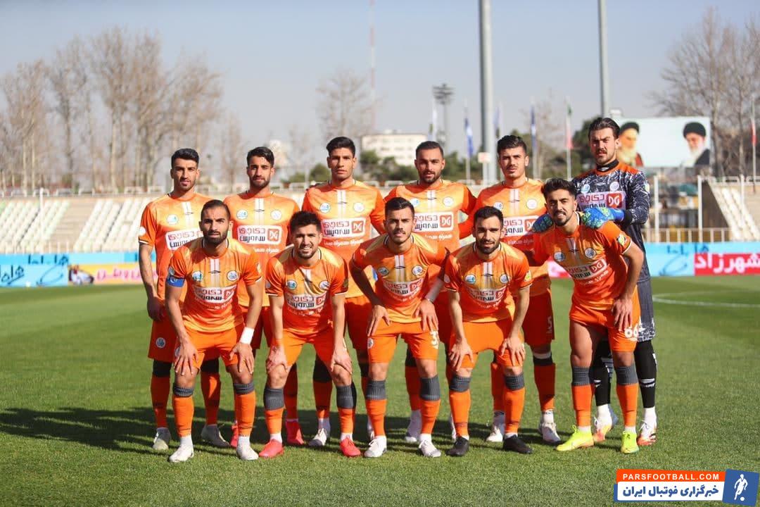 در هفته پایانی نیم فصل لیگ برتر ، تیم تراکتور با گل های حمید بوحمدان و محمدرضا خانزاده ، با نتیجه دو بر یک تیم جوان سایپا را شکست داد.