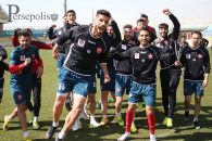 فریاد شادی سرخ پوشان با هنرنمایی مهدی ترابی در تمرین پرسپولیس