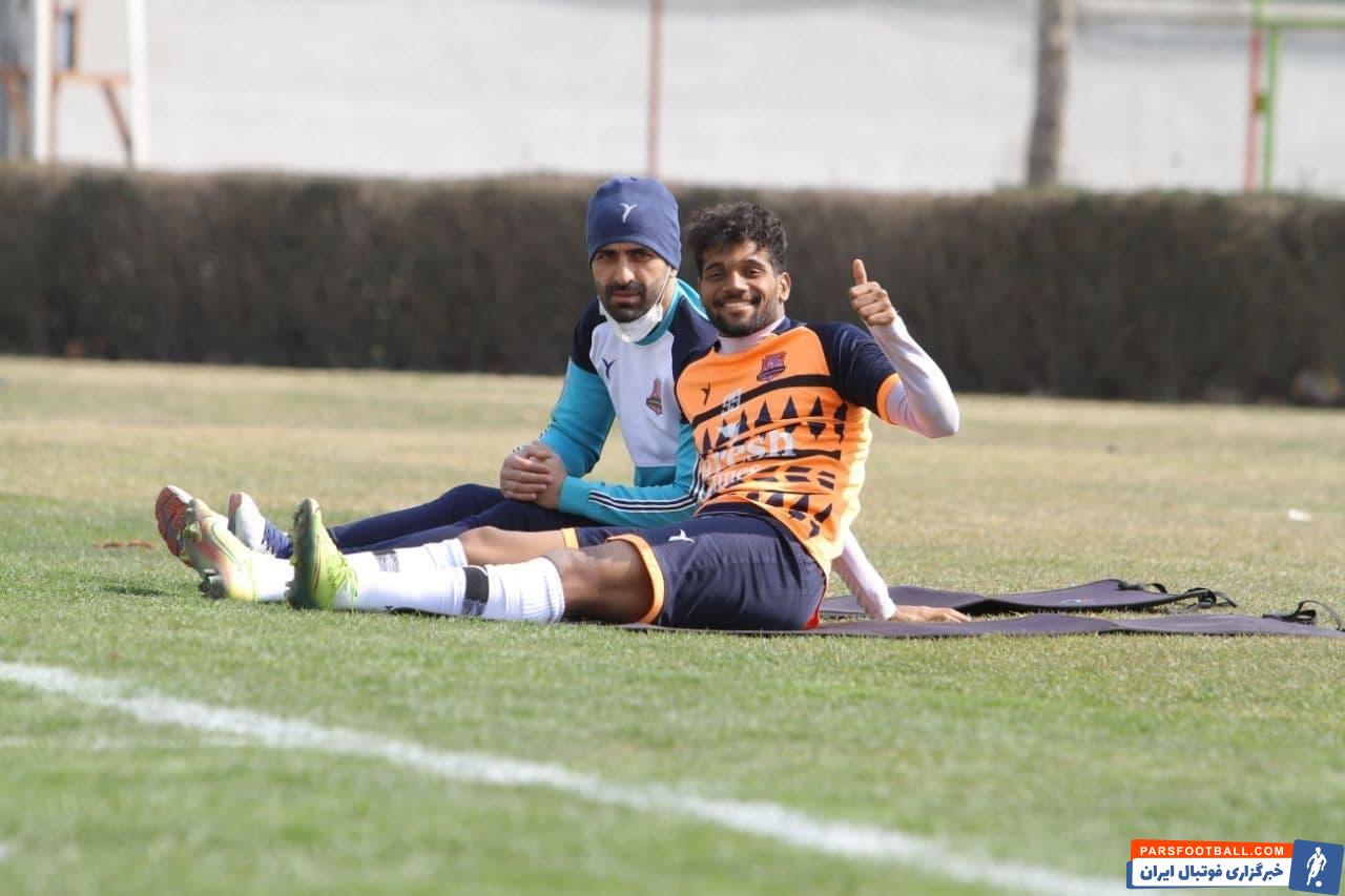 بر اساس اعلام باشگاه نساجی سجاد آقایی مهاجم تیم استقلال با عرفان گل محمدی معاوضه شده است. مهاجم اهل بندرعباس.