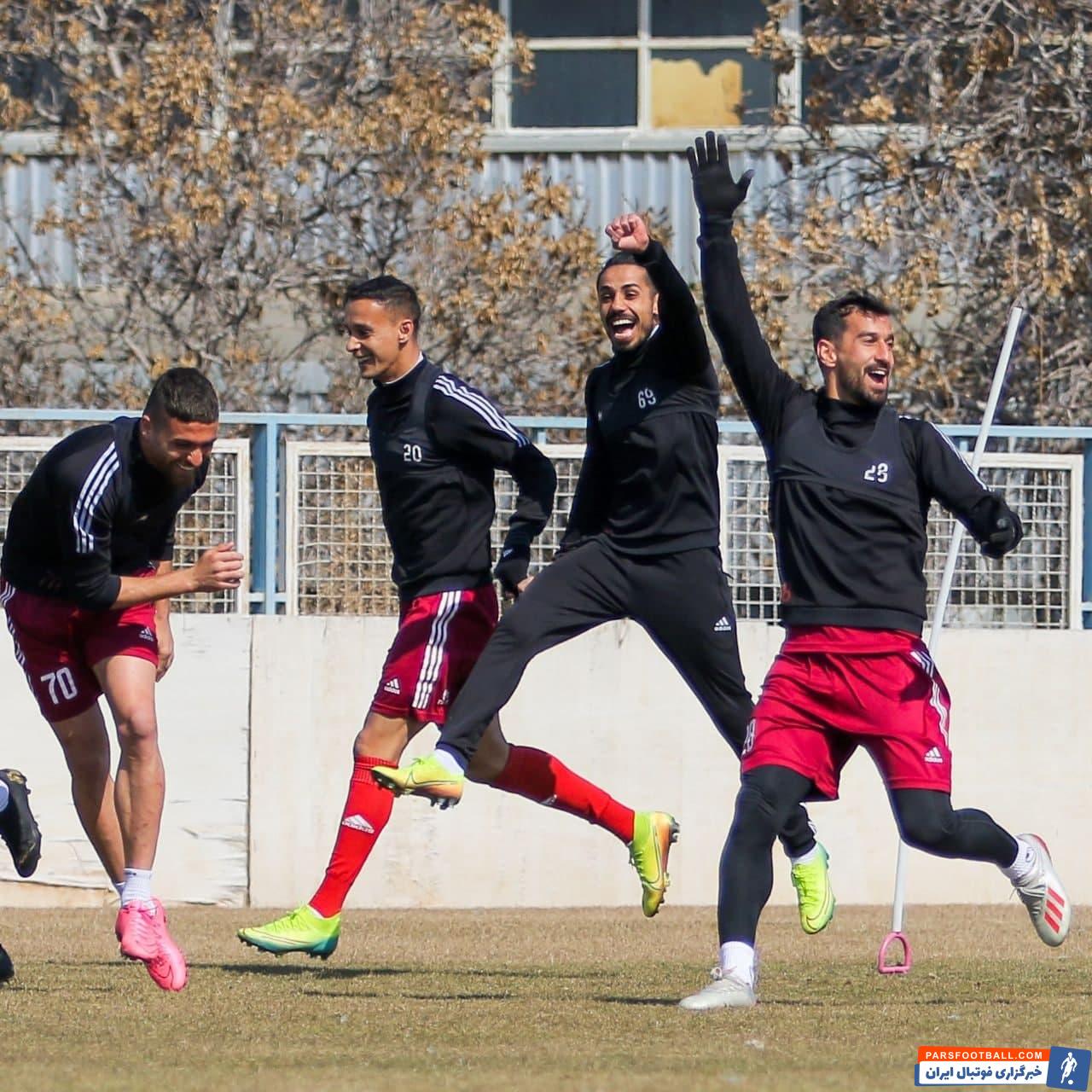 بازگشت حمزاوی عکاشه مهاجم مصدوم تراکتور به تمرینات