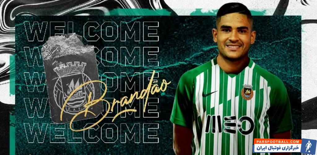 جونیور براندائو که در زمان حضور گابریل کالدرون به تیم پرسپولیس پیوست و عملکرد خوبی نیز در این تیم نداشت به عضویت تیم ریو اوه پرتغال درآمد.