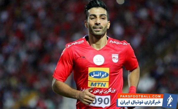 باشگاه تراکتور درخواست رسمی خود را برای جذب محمد ایران پوریان به باشگاه آلومینیوم اراک فرستاد اما این باشگاه با جدایی این بازیکن مخالفت کرد.