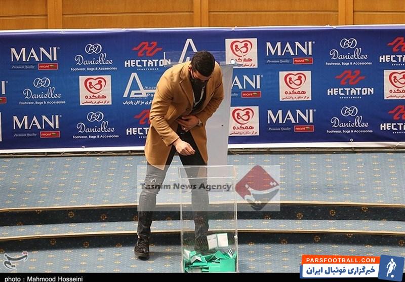 مصطفی آجرلو انتخاب احسان حاج صفی برای ریاست فدراسیون فوتبال