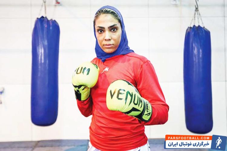 سهیلا منصوریان ، ستاره تیم ملی ووشو ، در صفحه رسمی خود عکسی را با مهدی عبدی منتشر کرد و به طنز نوشت : سهیلا منصوریان ، با قراردادی دو ساله به پرسپولیس پیوست.