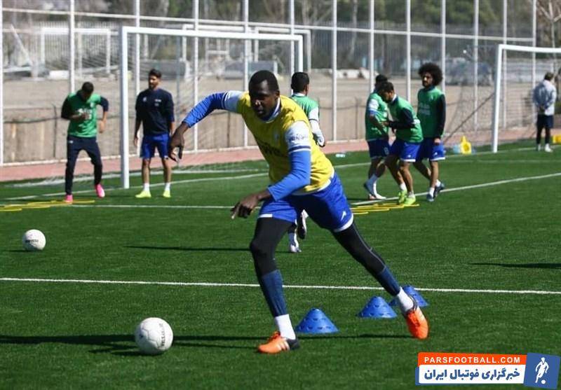 تیم فوتبال استقلال با وجود آماده شدن مجموعه نفت تهرانسر، باز هم تمرینات خود را در کمپ تیمهای ملی فوتبال برگزار خواهد کرد.