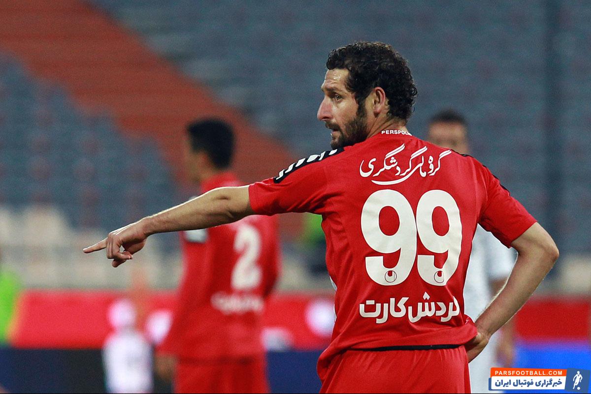 در بازی امروز تیم های سپاهان و ذوب آهن ، محمدرضل خلعتبری ، ستاره پیشین تیم پرسپولیس ، یک پاس گل در کلاس جهانی را برای اسماعیلی فر ارسال کرد.