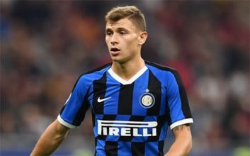 در بازی تیم های اینتر و فیورنتینا ، نیکولا بارلا عملکرد خیلی خوبی از خودش به نمایش گذاشت و مورد تمجید رسانه های ایتالیایی قرار گرفت.