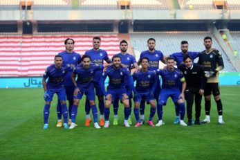 محمدحسین میثاقی ،مجری برنامه فوتبال برتر ، مدعی شد که به غیر از وریا غفوری ، قرارداد دیگر بازیکنان استقلال هم در اختیار رسانه ها است.