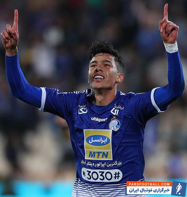 ایزد سیف الله پور ، مدیر تیم نساجی گفت : سجاد آقایی را با عرفان گل محمدی معاوضه کردیم و این اتفاق با توافق دو باشگاه استقلال و نساجی صورت گرفت.