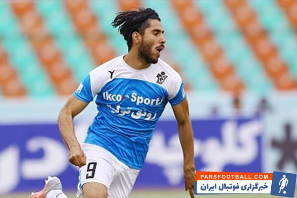 فراز امامعلی گلزن تیم مس رفسنجان در بازی با شهرخودرو بعد از بازی گفت : امیدوارم بردهایمان تداوم داشته باشد . در بازی با پرسپولیس سه امتیاز را می خواهیم.