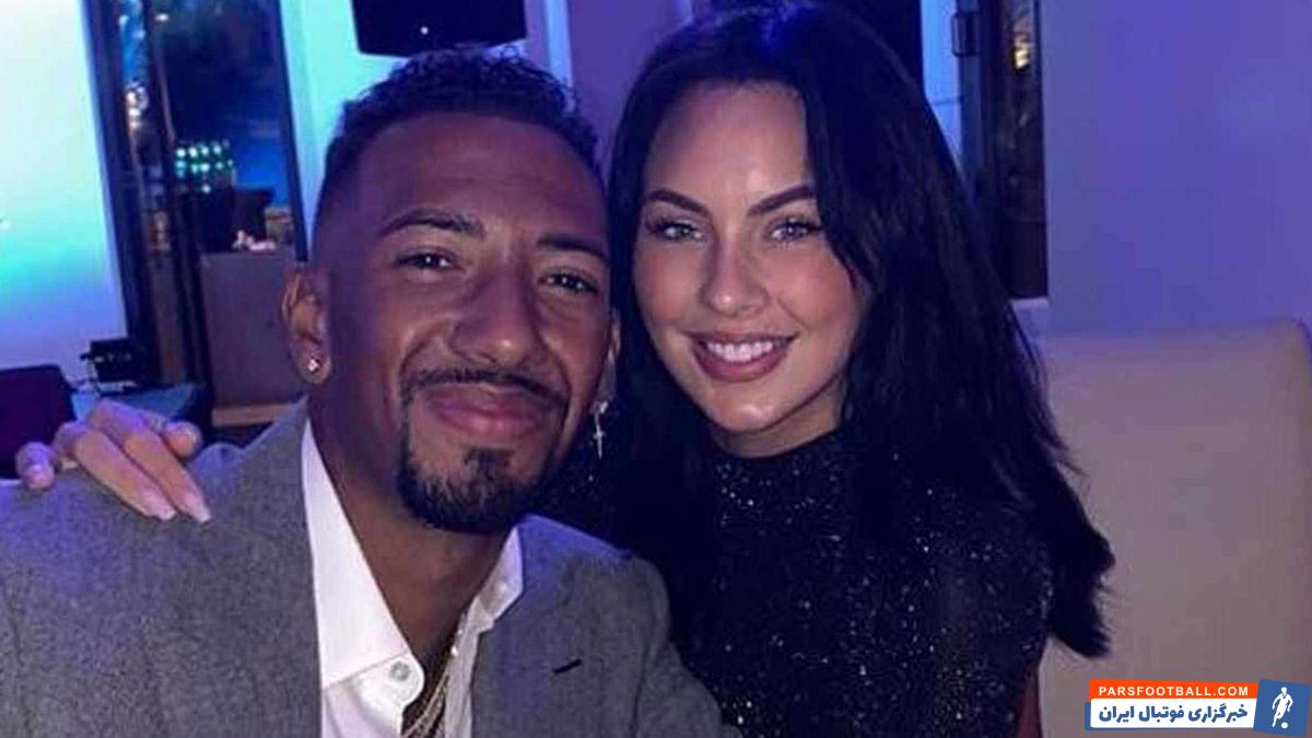 بواتنگ، پارتنر سابقش را به اخاذی و خراب کردن رابطه اش با فرزندانش متهم کرده بود. کاسیا لنهارت نیز بواتنگ را فردی شیطان صفت دانسته بود.