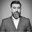 عادل فردوسی پور ، در برنامه فوتبال ۱۲۰ یک بخش ویژه را برای زنده یاد علی انصاریان ، پیشکسوت تیم های پرسپولیس و استقلال پخش کرد.