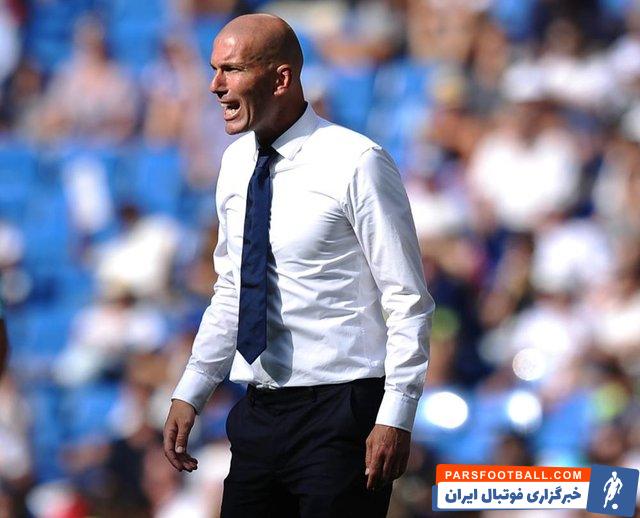 زین الدین زیدان ، سرمربی رئال مادرید با 27.8 فالوئری که در اینستاگرام دارند از هر پست تبلیغاتی در این پیج بیش از ۲۰۰ هزار یورو درآمد دارد.