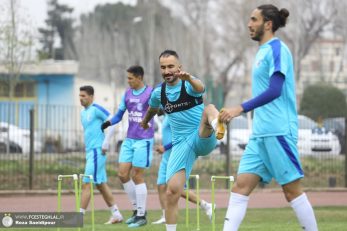 داریوش شجاعیان هافبک تکنیکی آبی پوشان که پس از دیدار مقابل نساجی قائمشهر دچار مصدومیت شده بود، چند بازی استقلال از جمله دیدار ...