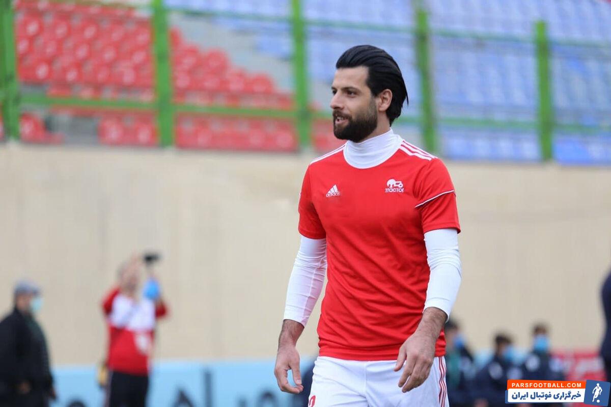 محمد عباس‌زاده در بازی امروز نفت مسجدسلیمان و تراکتور در دقیقه ۹۳ تک گل تیمش را به ثمر رساند تا رسول خطیبی در اولین بازی اش در تراکتور ، متحمل شکست نشود.