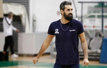 تیم بایک موتور پکن که سعید معروف ، کاپیتان تیم ملی بزرگسالان والیبال را در اختیار دارد ، در بازی های این هفته سوپرلیگ چین سه بر صفر مقابل هنان به پیروزی رسید.