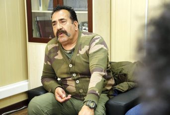 وحید قلیچ پیشکسوت پرسپولیس : علیرضا حقیقی با رفتن روی قوس و قزح و پرداختن به حواشی فوتبالش دچار افت شد