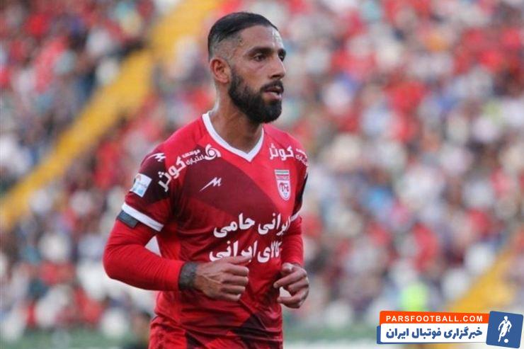 به گفته برخی از رسانه ها اشکان دژاگه قرارداد خودش با باشگاه تراکتور را فسخ کرده و در آستانه توافق و عقد قرارداد با استقلال قرار دارد .