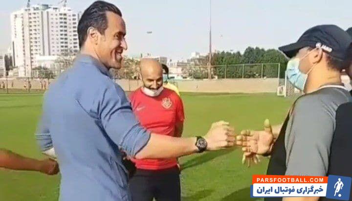 علی کریمی ایران را به مقصد امارات ترک کرد و در آکادمی شباب الاهلی حضور یافت و علاوه بر تماشای تمرین بازیکنان، با مسئولان این تیم دیدار کرد.