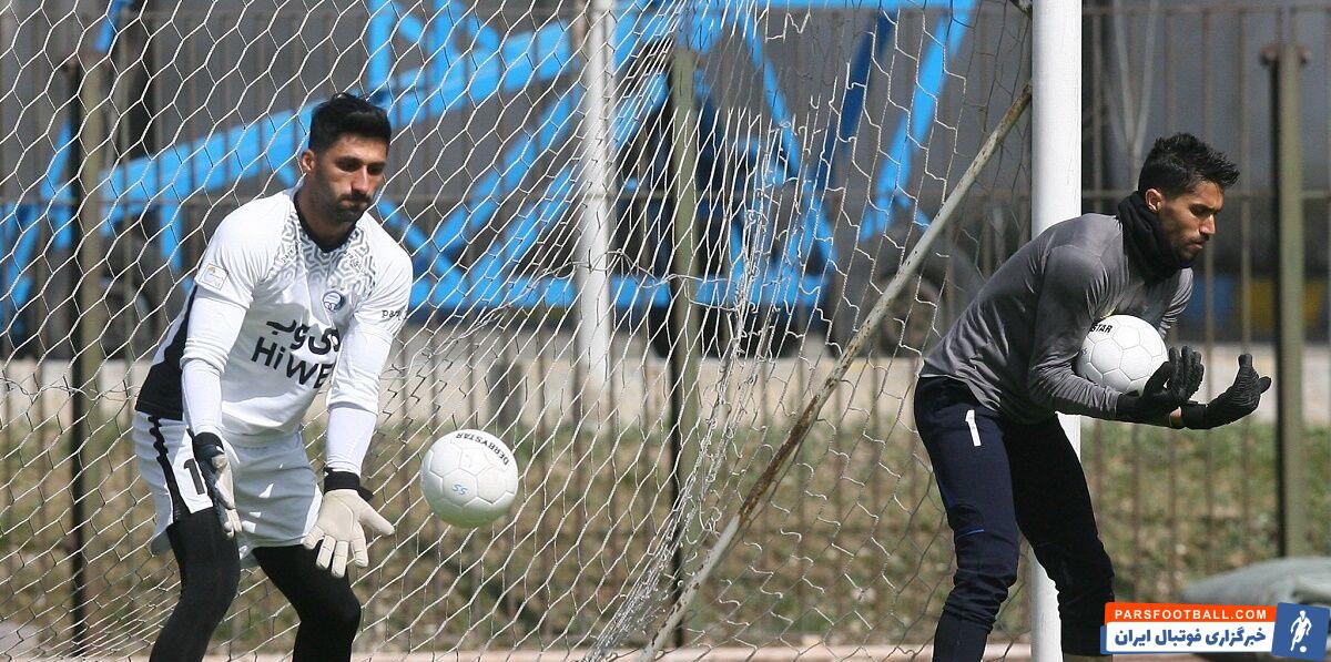 طبق شنیدههای ما برای بازی جام حذفی مقابل پیکان هم شانس رشید مظاهری کمی بیشتر از حسینی است اما باید تا فردا صبر کرد.
