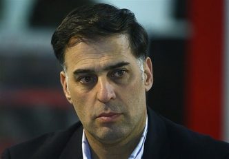 سعید آذری ، مدیرعامل باشگاه فولاد خوزستان گفت : چطور پنجره نقل و انتقالات پرسپولیس را باز کردند اما پنجره نقل و انتقالات فولاد را باز نکردند ؟