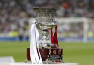 با توجه به برنامه فشرده لیگ برتر و لیگ قهرمانان آسیا ، این احتمال وجود دارد که دیدار سوپرجام بین تیم های تراکتور و پرسپولیس لغو شود .